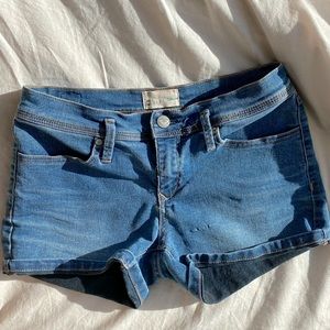 Roxy shorts